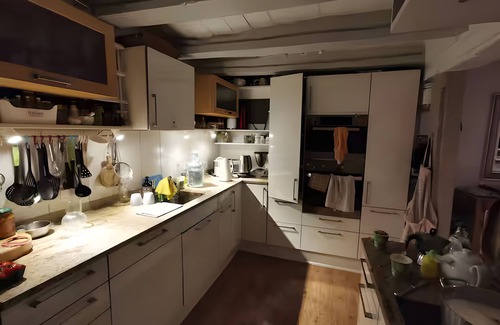 Duhren Apartment | Apartment 'Rose Pere' with Private Terrace and Wi-Fi