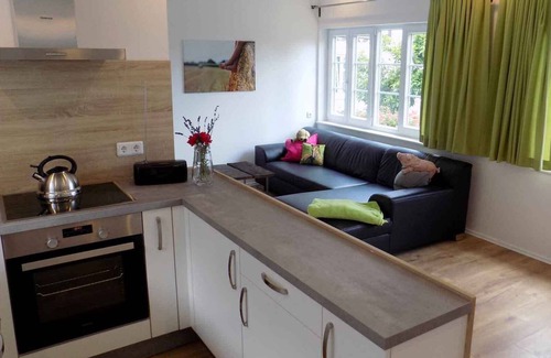 Finnentrop Apartment | Apartment 'Rosenblüte' with Private Terrace, Shared Garden and Wi-Fi
