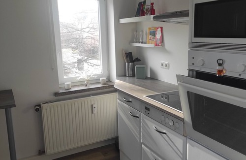 Hartmannsdorf Apartment | Apartment 'Rosie' with Shared Garden and Wi-Fi