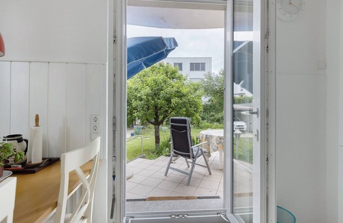 Konstanz Apartment | Apartment 'Rotes Haus' with Mountain View, Private Terrace and Wi-Fi