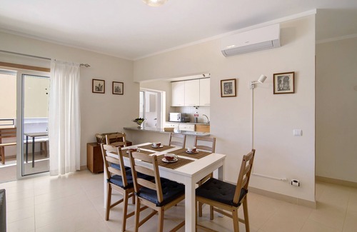 Cabanas Apartment | Apartment 'Royal Cabanas Beach 145' with Shared Pool, Shared Garden and Air Conditioning