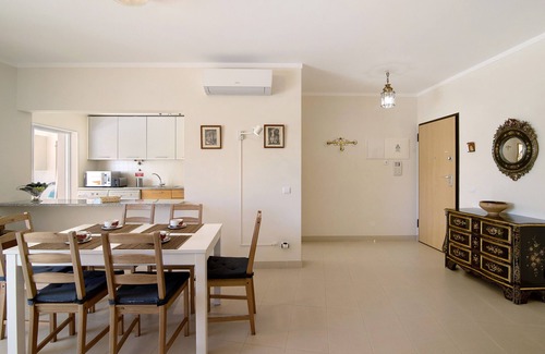 Cabanas Apartment | Apartment 'Royal Cabanas Beach 145' with Shared Pool, Shared Garden and Air Conditioning
