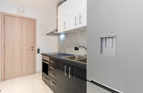 Corfu Town Apartment | Apartment 'Rozario 2' with Wi-Fi and Air Conditioning