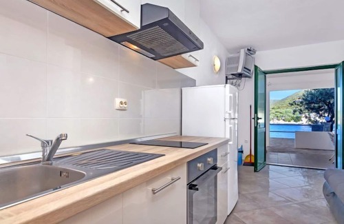 Pokrivenik Apartment | Apartment Rubin by Interhome