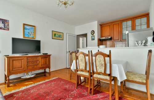 Sveti Stefan Apartment | Apartment RuzicaCharming 1-bedroom apartment with Sveti Stefan