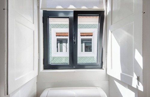 Aveiro Apartment | Apartment 'São Roque Sweet Burgo - T2' with Wi-Fi and Air Conditioning