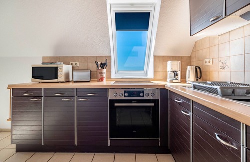 Kaiser-Wilhelm-Koog Apartment | Apartment 'Severin' with Shared Terrace, Shared Garden and Wi-Fi