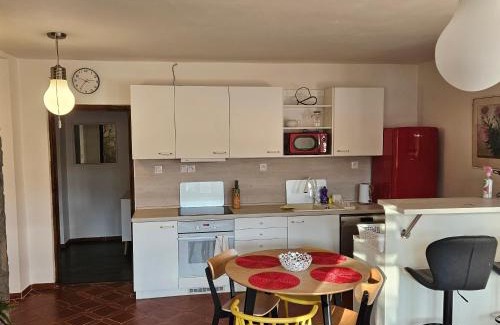 Kadan Apartment | Apartment Salamander