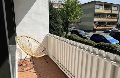 Offenbach am Main Apartment | Apartment Sana Klinik No 12 Balcony