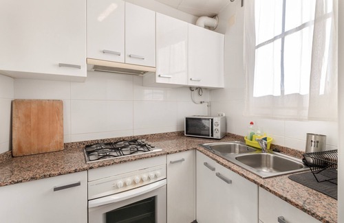 Esplugues de Llobregat Apartment | Apartment 'Santa Rosa' with Private Terrace, Balcony and Wi-Fi