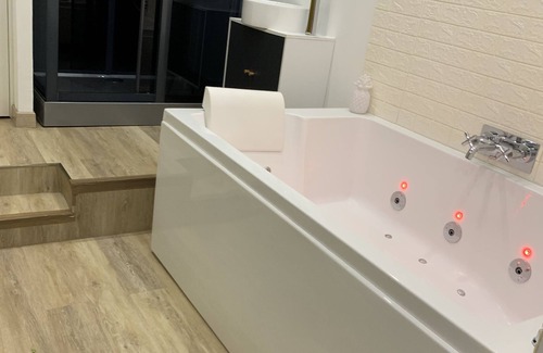 Paroisse Notre-Dame Apartment | Apartment Sauna & Spa - Nahleo Scandinave