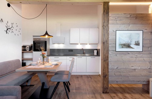 Maranza Apartment | Apartment 'Schöne Aussicht' with Mountain View, Balconies & Wi-Fi