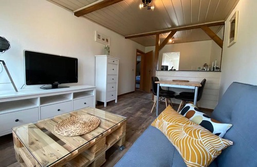 Olvenstedt Apartment | Apartment 'Schöne Dachgeschosswohnung' with Wi-Fi