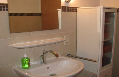 Alt-Kurenz Apartment | Apartment Schlosspark EG in a great location