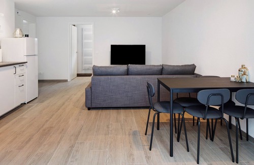 Bahlingen Apartment | Apartment 'Schönes Am Kaiserstuhl' with Private Terrace and Wi-Fi