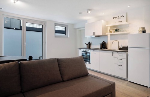 Bahlingen Apartment | Apartment 'Schönes Am Kaiserstuhl' with Private Terrace and Wi-Fi