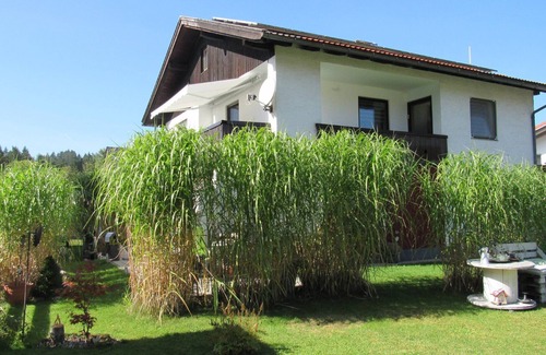Halblech Apartment | Apartment 'Schopper' with Balcony and Wi-Fi