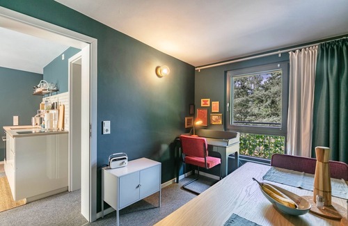 Joachimsthal Apartment | Apartment 'Schorfheider Blueberry Am Grimnitzsee' with Balcony and Wi-Fi