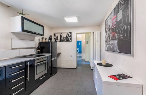 Schwanau Apartment | Apartment 'Schrammis Ferienwohnung - 4 Zimmer' with Shared Terrace, Garden and Wi-Fi