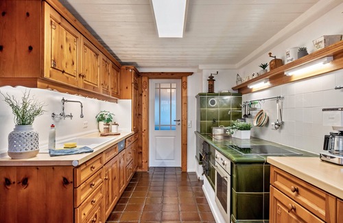 Loffingen Apartment | Apartment 'Schwarzwaldstüble' with Mountain View, Private Terrace and Wi-Fi