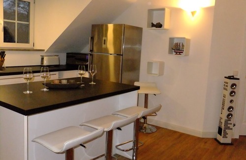 Poecking Apartment | Apartment Sea and Sail, family friendly, Lake Starnberg, WiFi, air conditioning