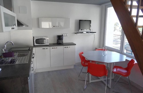 Kerfany-les-Pins Apartment | APARTMENT SEA VIEW KERFANY PINES (MOELAN SEA)