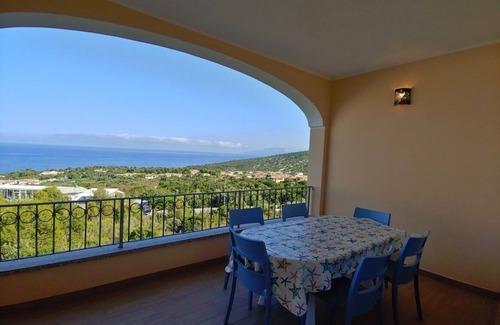 Cala Gonone Apartment | APARTMENT SEA VIEW AND MOUNTAIN Parking- A/C-WIFI-CIN IT 091017C2000P7622