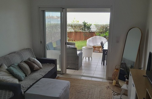 L'Autre-Bord Apartment | Apartment Seaside sea view and direct beach access