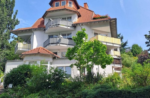 Bad Salzungen Apartment | Apartment Seeblick,ihr Einzigartiger Aufenthalt Direkt am Bad Salzunger Burgsee