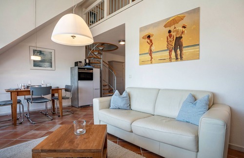 Neuensien Apartment | Apartment 'Seeblick Ferienwohnung' with Lake View, Shared Garden and Wi-Fi