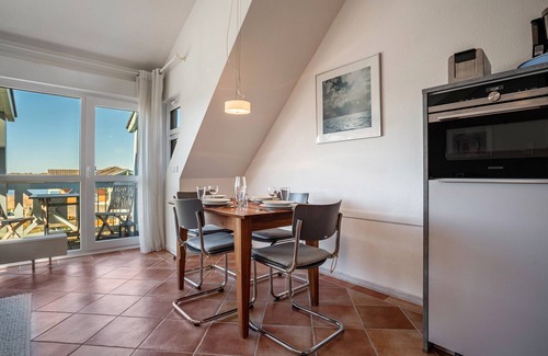 Neuensien Apartment | Apartment 'Seeblick Ferienwohnung' with Lake View, Shared Garden and Wi-Fi