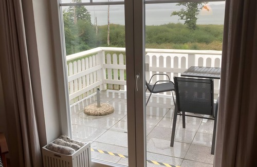 Kummerow Apartment | Apartment 'Seeblick Kummerow' with Lake View, Shared Terrace and Wi-Fi