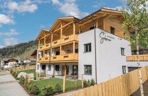 Pracupola Apartment | Apartment “Seebrunn - Kaserfeld Alm” with Mountain View, Terrace & Garden