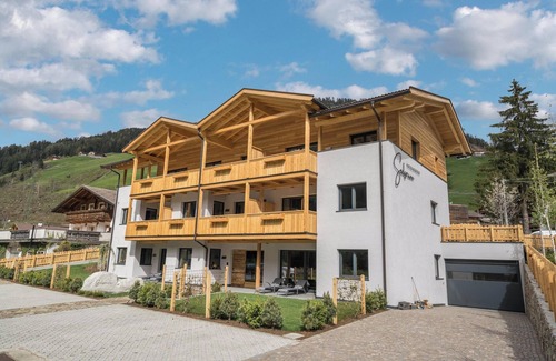 Pracupola Apartment | Apartment “Seebrunn - Kaserfeld Alm” with Mountain View, Terrace & Garden