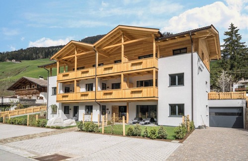 Pracupola Apartment | Apartment 'Seebrunn - Kuppelwieser Alm' with Mountain View, Private Terrace and Wi-Fi