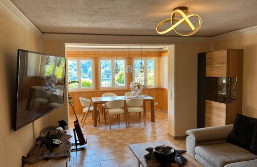 Grundlsee Apartment | Apartment 'Seerhaus' with Lake View, Private Terrace and Wi-Fi