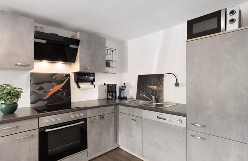 Kickenbach Apartment | Apartment 'Selbecke' with Shared Pool, Shared Garden and Wi-Fi