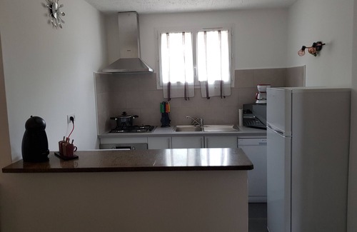 Serra-di-Ferro Apartment | Apartment 'Serra-di-ferro Corse' with Balcony and Wi-Fi