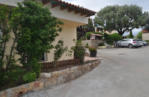 Serra-di-Ferro Apartment | Apartment 'Serra-di-ferro Corse' with Balcony and Wi-Fi