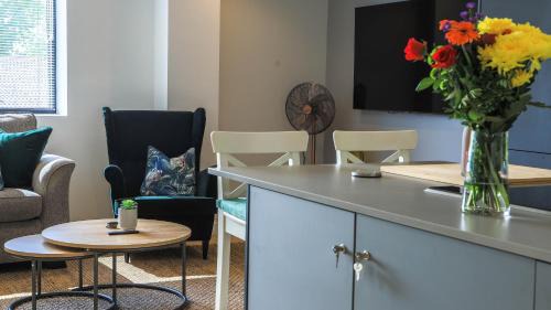 Shrewsbury Apartment | Apartment Seven