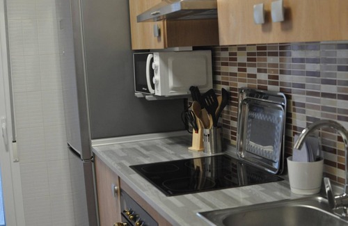 La Guardia Apartment | Apartment 'Sevilla 3' with Private Terrace, Wi-Fi and Air Conditioning