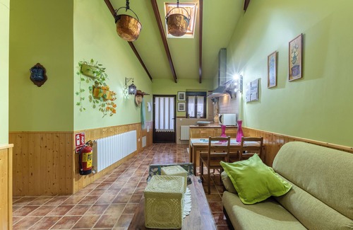 Manjabalago Apartment | Apartment 'Siesta Y Brisca' with Mountain View, Terrace and Balcony