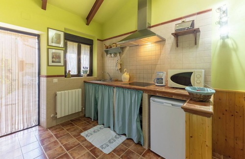 Manjabalago Apartment | Apartment 'Siesta Y Brisca' with Mountain View, Terrace and Balcony