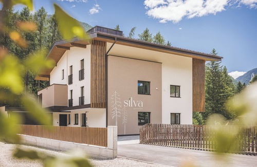 San Giovanni Apartment | Apartment 'Silva Living' with Mountain View, Private Terrace and Wi-Fi