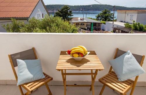 Barbat na Rabu Apartment | Apartment Simicic-2 by Interhome
