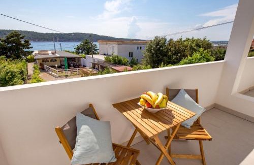 Barbat na Rabu Apartment | Apartment Simicic-3 by Interhome