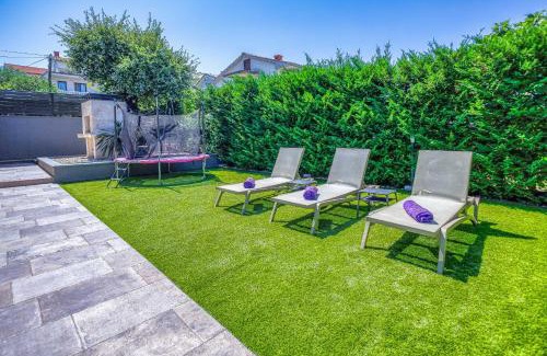 Njivice House | Apartment Siora