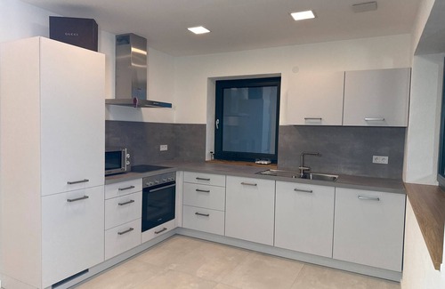 Uettingen Apartment | Apartment 'Sleepflexi' with Private Terrace and Wi-Fi