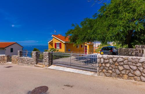 Stara Baska Apartment | Apartment Smokvina