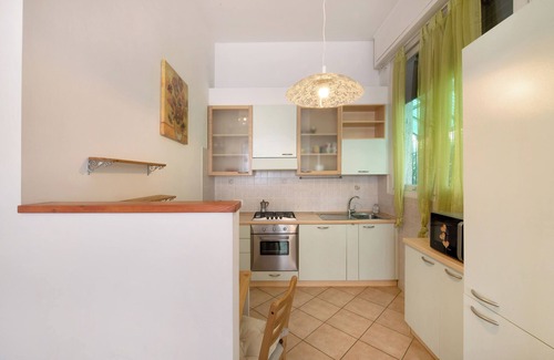 Ponte Nuovo Apartment | Apartment 'Somaré' with Shared Terrace, Wi-Fi and Air Conditioning